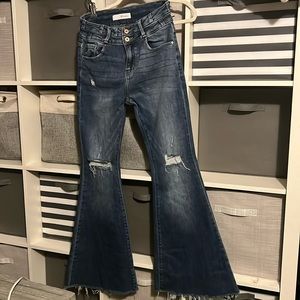 Kancan jeans bell bottoms size 7/27. Double button.